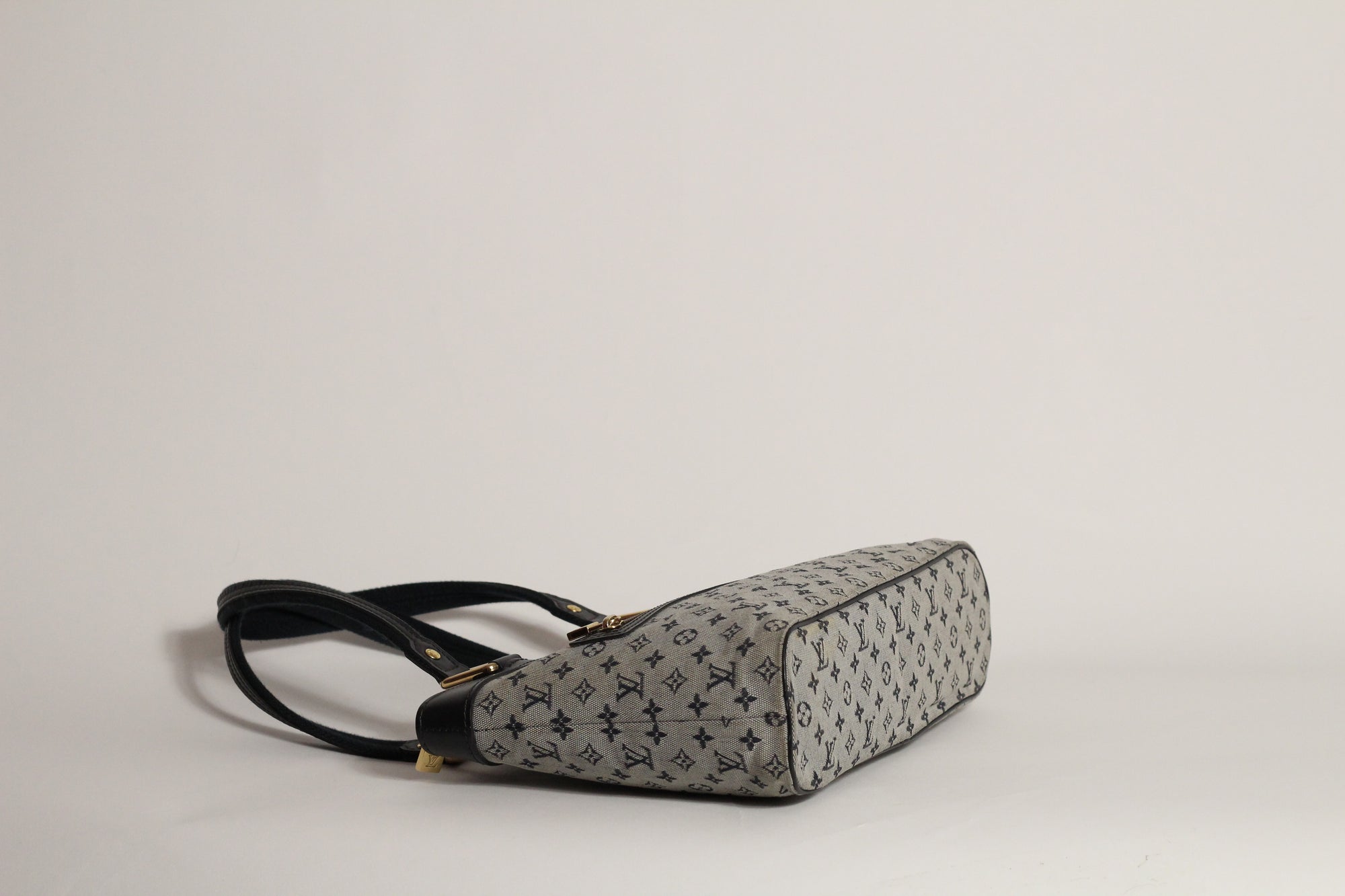 Louis Vuitton Mini Lucille PM