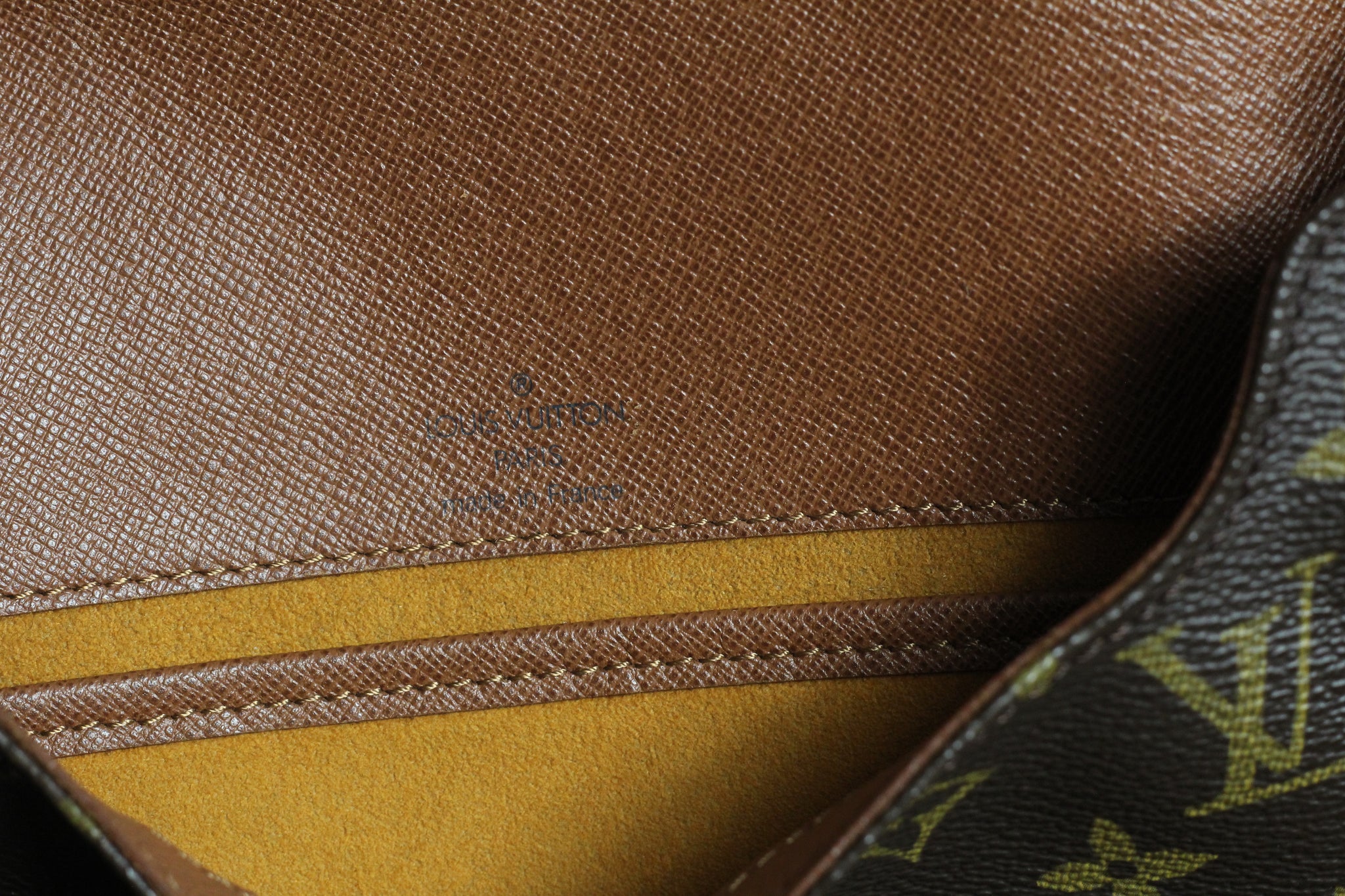 Louis Vuitton Musette Tango Short