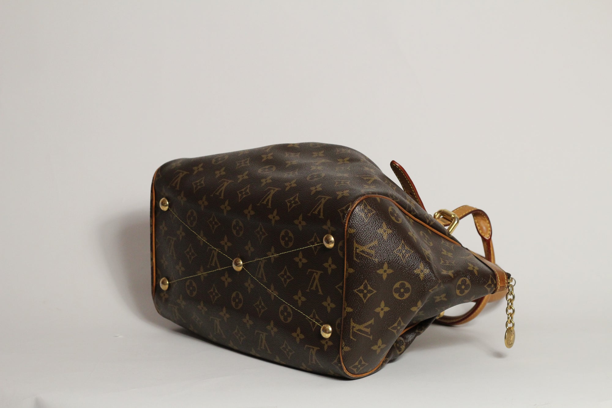 Louis Vuitton Tivoli GM