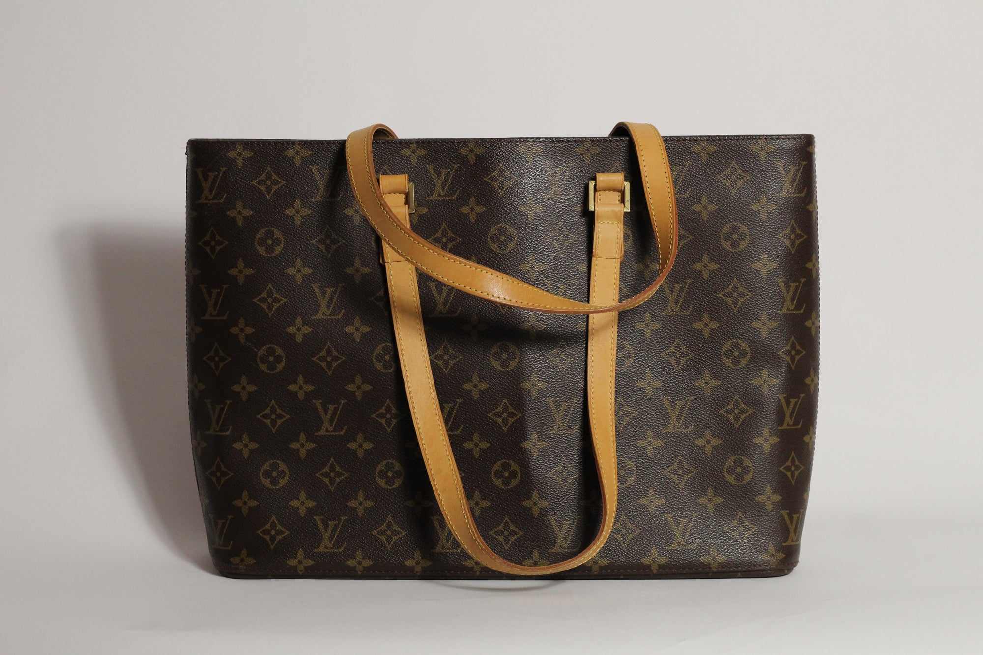 Louis Vuitton Luco Tote Bag
