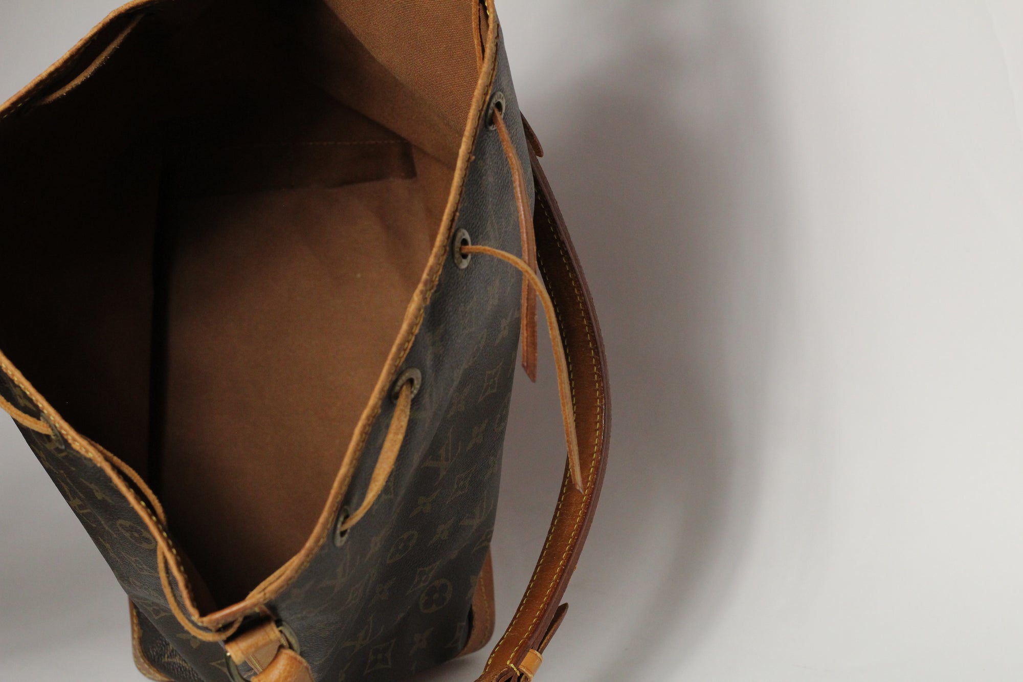 Louis Vuitton Noé Bucket