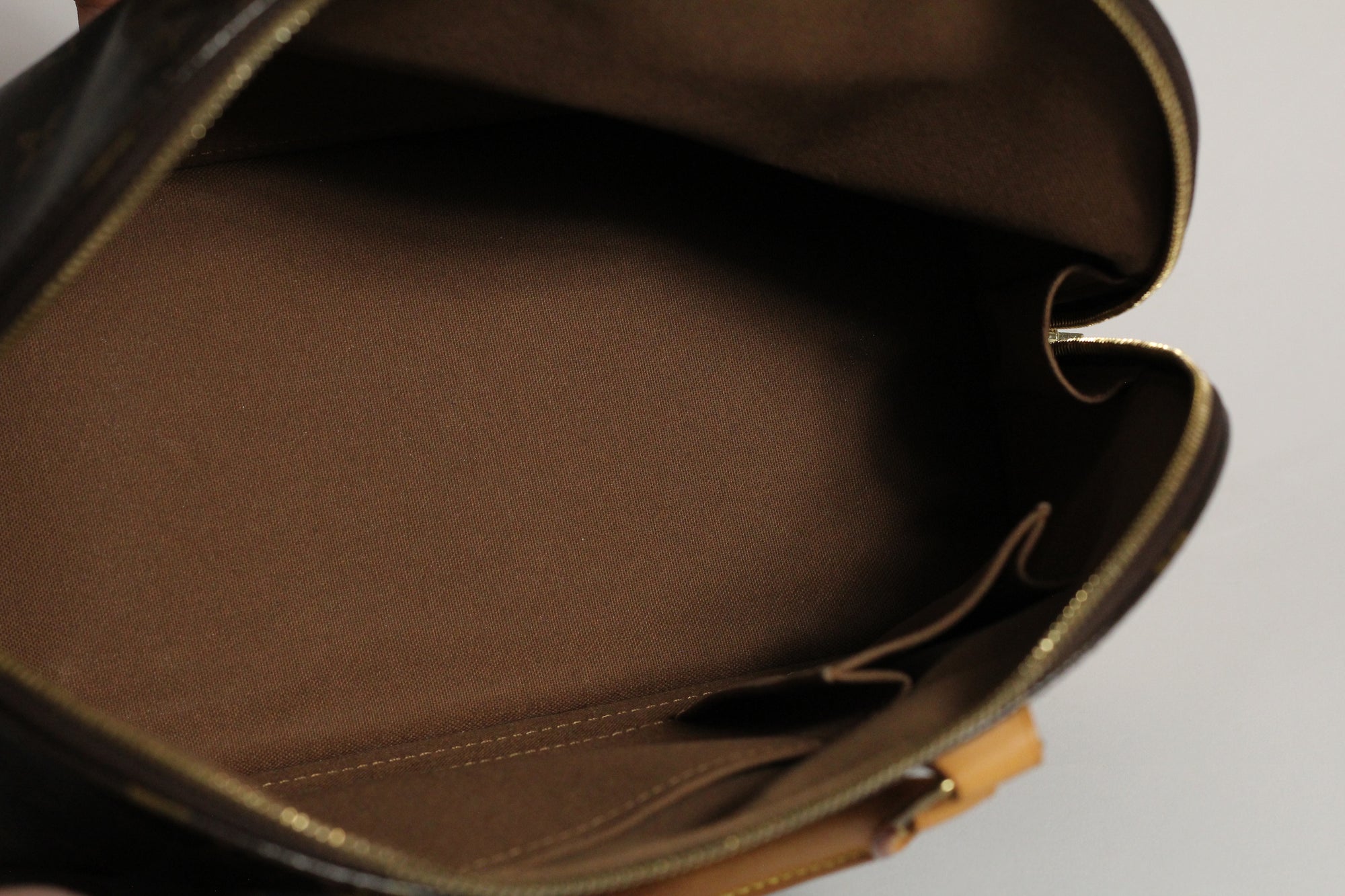 Louis Vuitton Alma PM