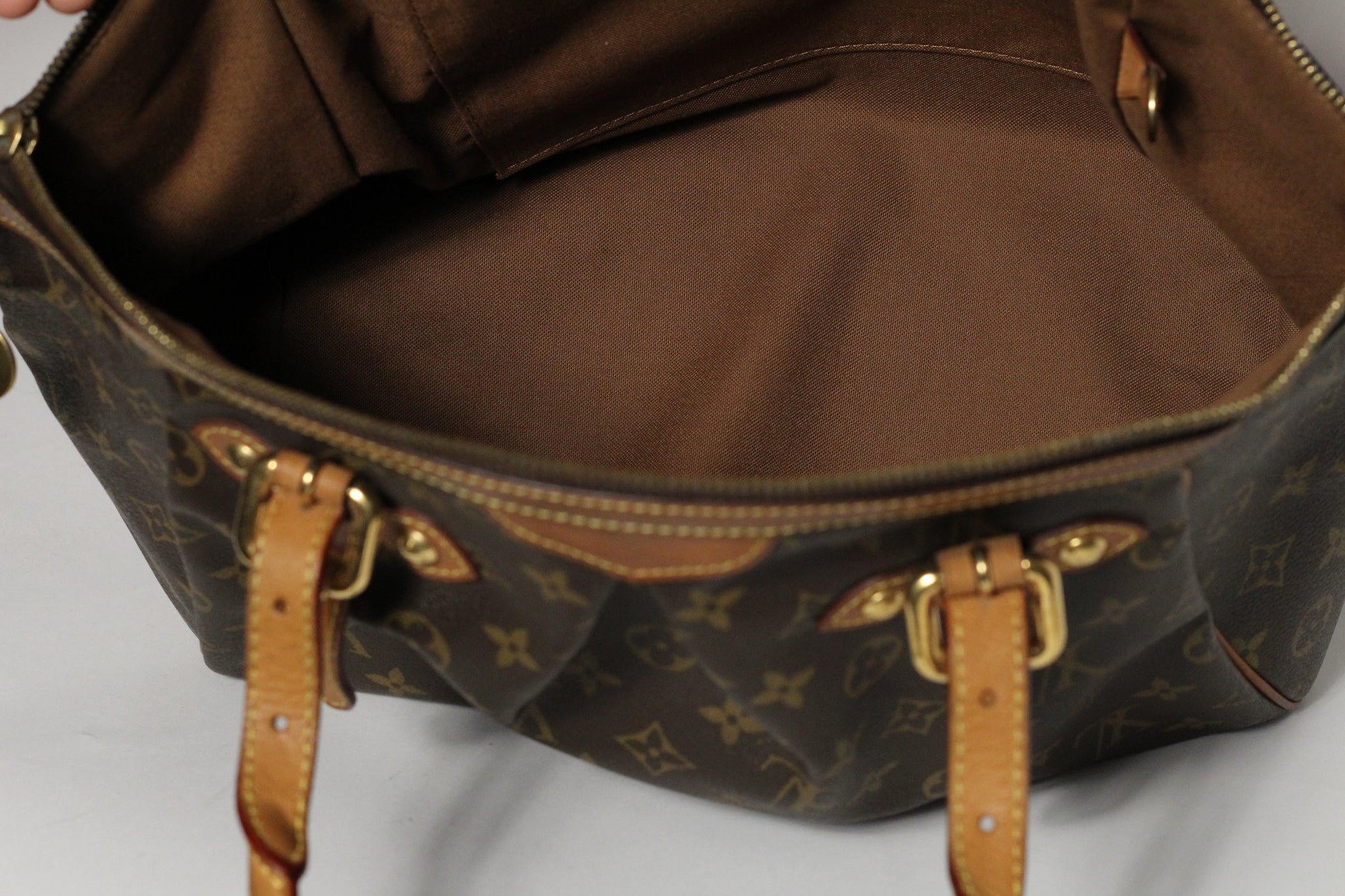 Louis Vuitton Tivoli GM