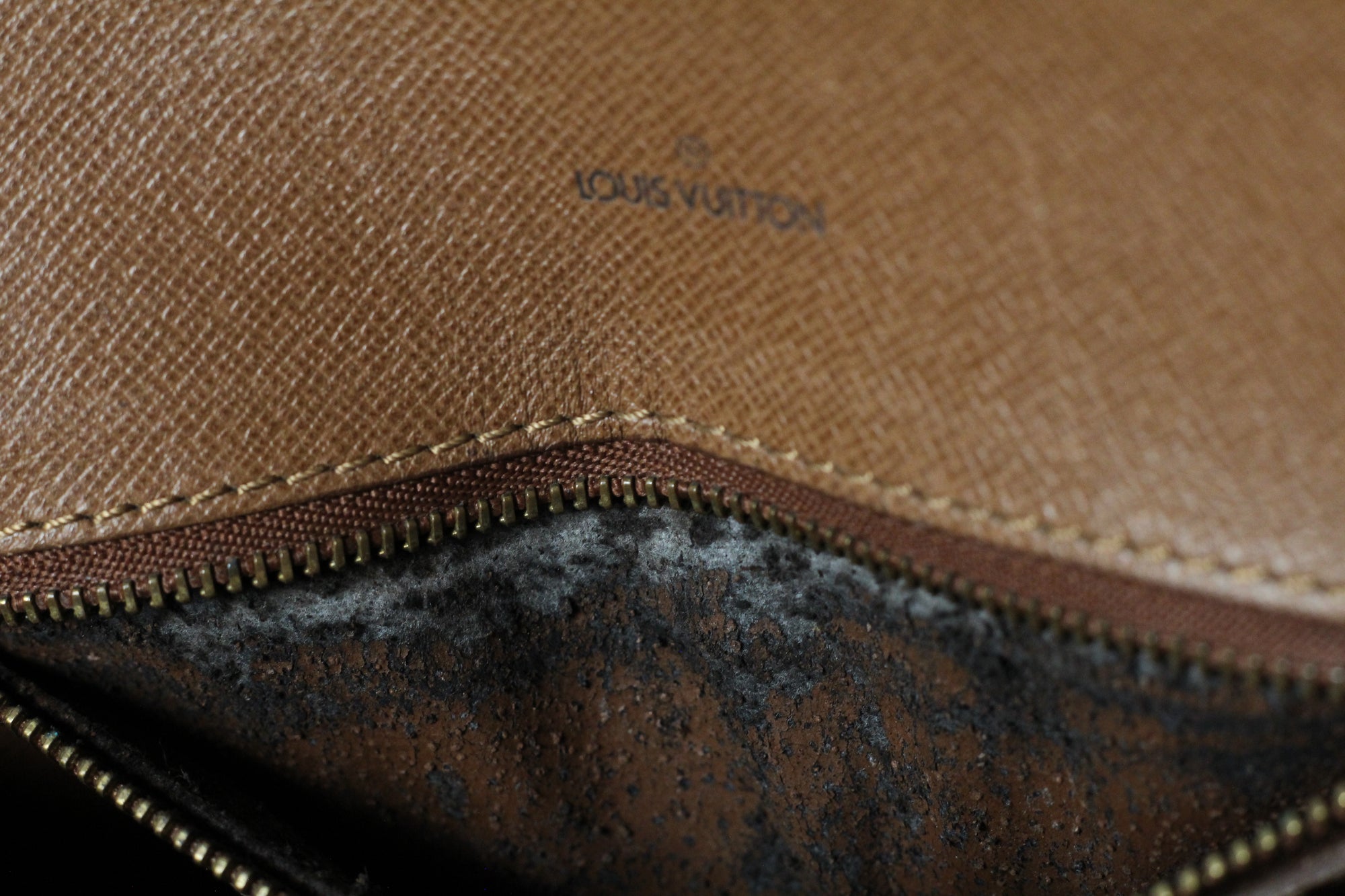 Louis Vuitton Chantilly PM
