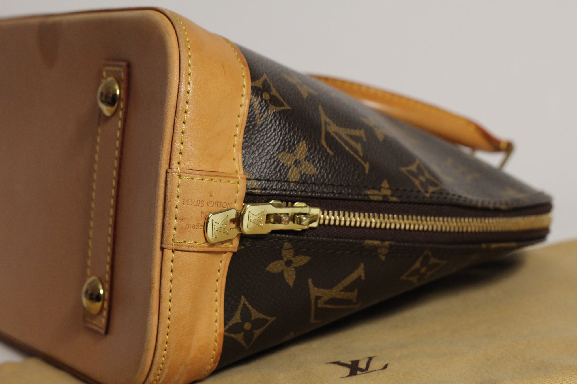 Louis Vuitton Alma PM